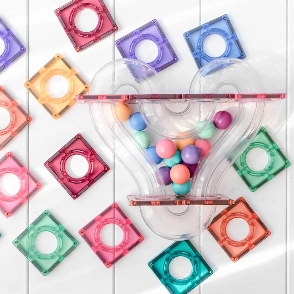 Connetix Wooden Pastel Balls 16 Pack