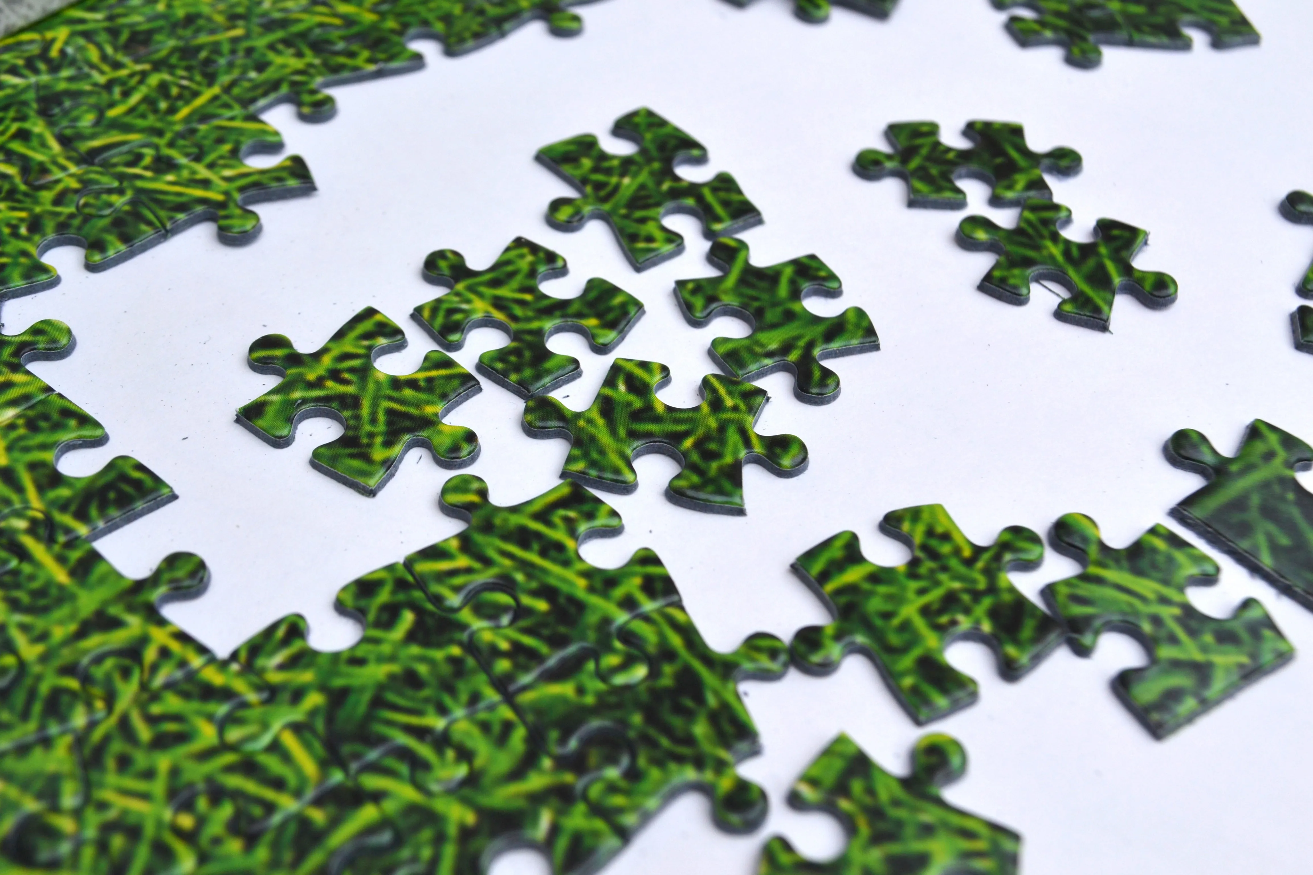 Natural Grass - Impuzzible No.7 - 1000 or 500 Piece Jigsaw Puzzle